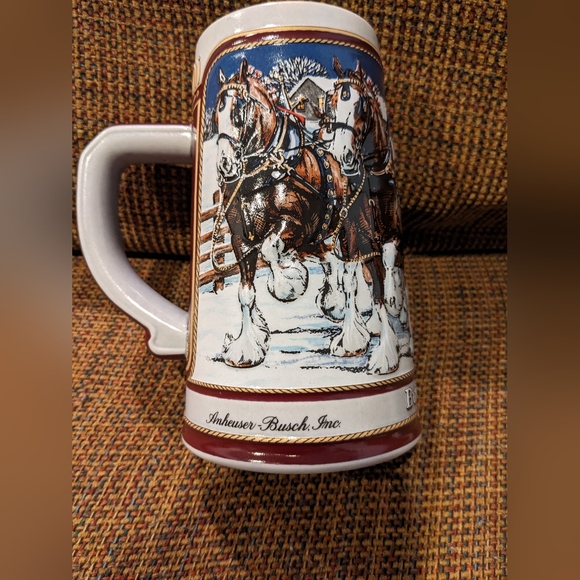 2 Budweiser Steins 1988 & 1989 Collectors Series - Picture 6 of 9